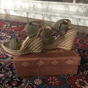 Stuart Weizmann Crochet Platform Wedge 36.5